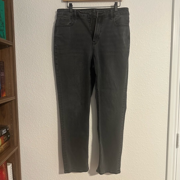 American Eagle Outfitters Denim - American Eagle Womens Stretch Tapered StraightLeg Jeans 10 Faded Black Highrise